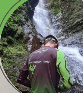 Canionismo Via do Café – cachoeira com descida em rapel 2